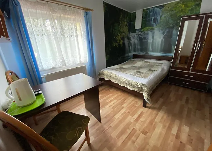 Abba -pokoje Wakacyjne Habitación en casa particular *